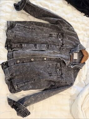 Old Navy Boyfriend Denim Jacket - Gray Wash